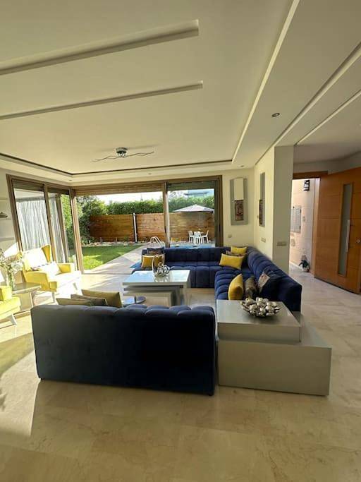 Location de vacances pour 6 personnes, avec terrasse et piscine dans Dar Bouazza