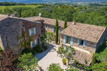 Gîte pour 2 Personnes dans Roussillon, Parc naturel régional du Luberon, Photo 4