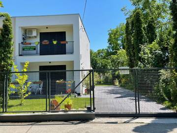 Ferienhaus für 6 Personen, mit Garten und Ausblick, kinderfreundlich am Balaton