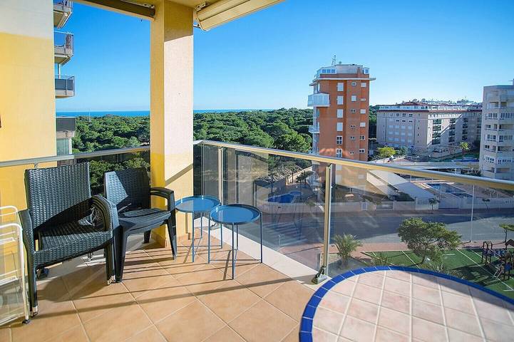 Appartement de vacances pour 6 personnes, avec piscine et balcon