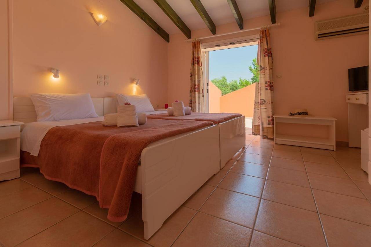 Andreas House in Dassia, Corfou