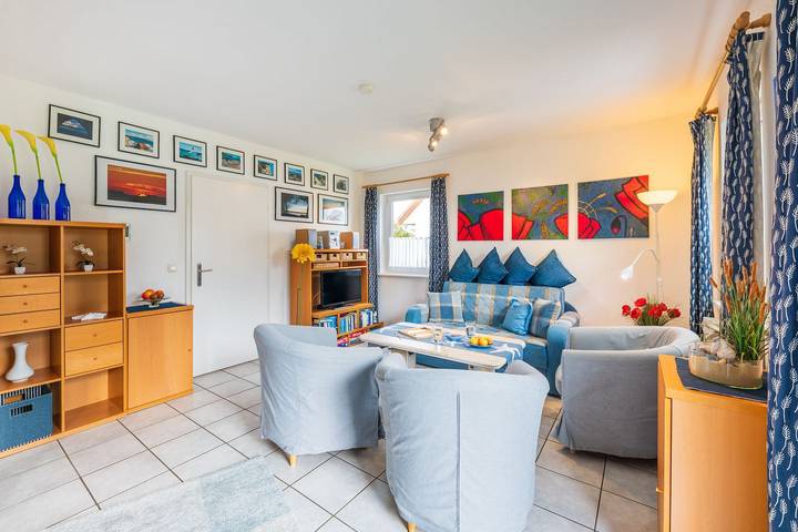 Ferienhaus für 6 Personen, mit Terrasse und Garten in Wiek - 4