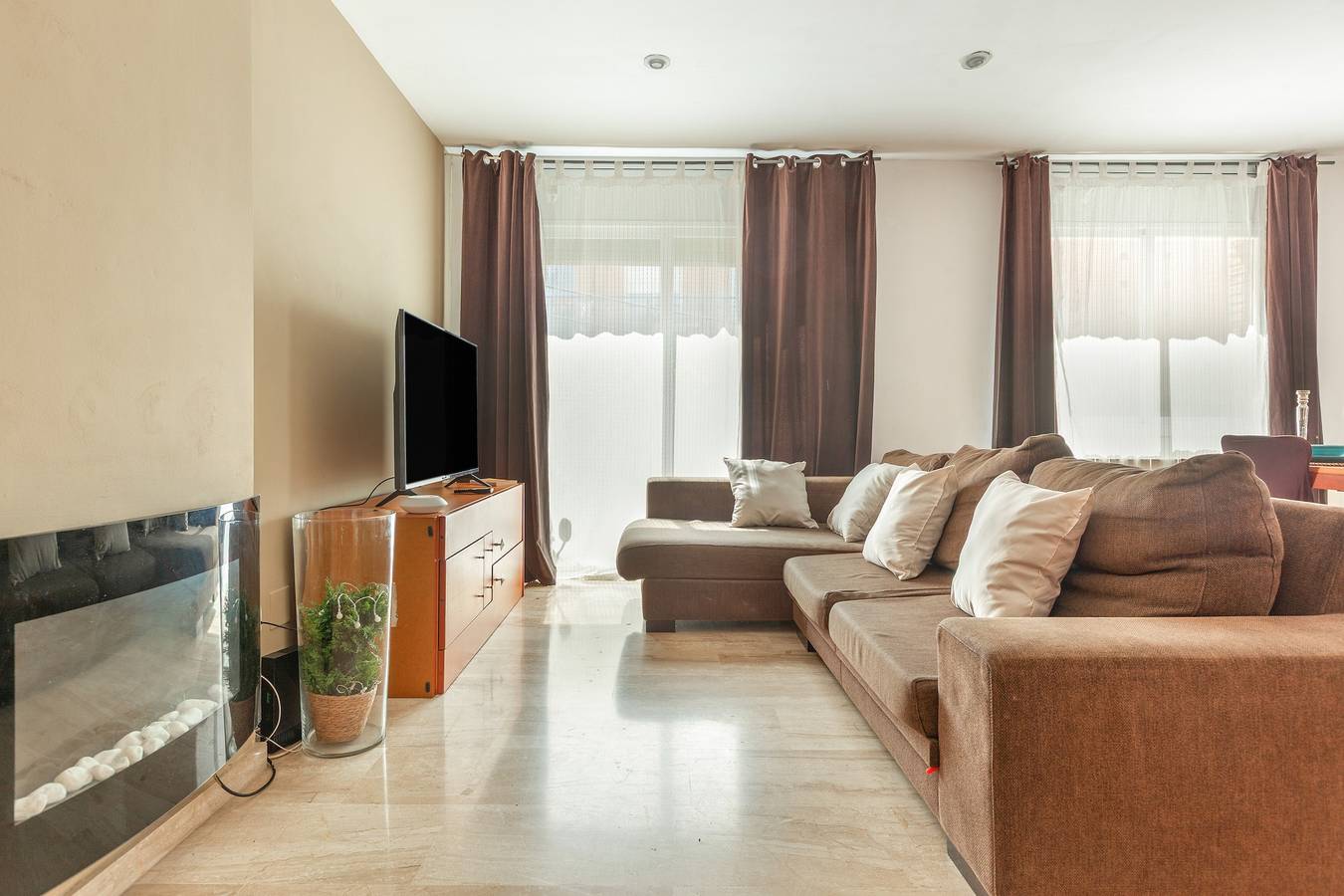 Ganze Wohnung, Familienfreundliche Duplexwohnung 'Beach Masnou' mit Whirlpool, privater Terrasse & Wlan in el Masnou, Costa del Maresme