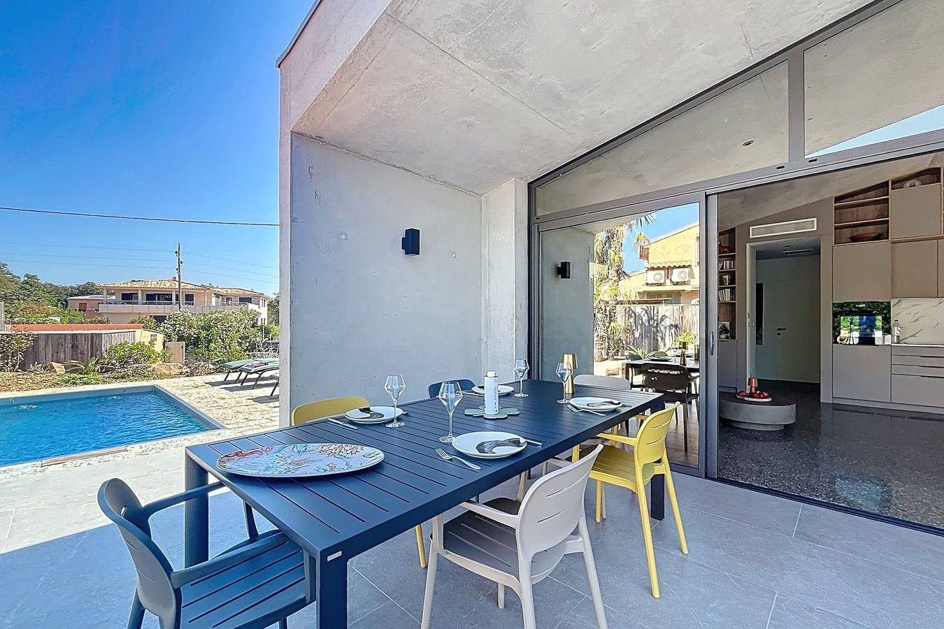 Villa contemporaine avec piscine à Trinité in Porto-Vecchio, Arrondissement de Sartène