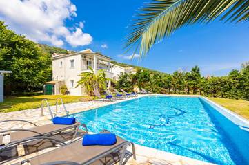 Villa for 9 People in Corfu, Greece, Photo 3