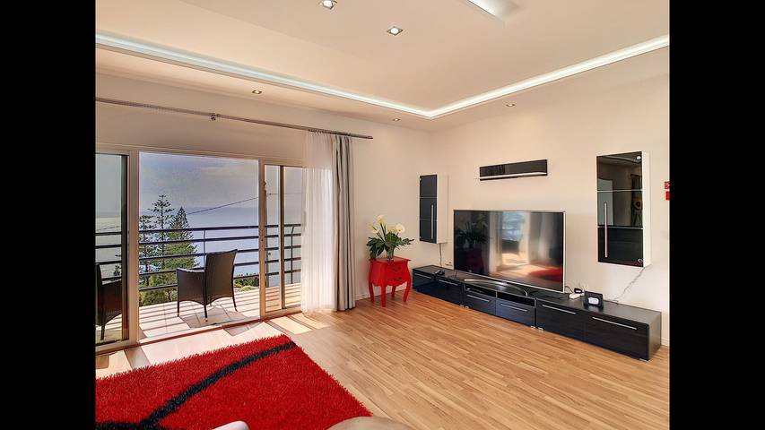 Location de vacances pour 10 personnes, avec piscine ainsi que vue sur l’océan et jardin à Caniçal - 4