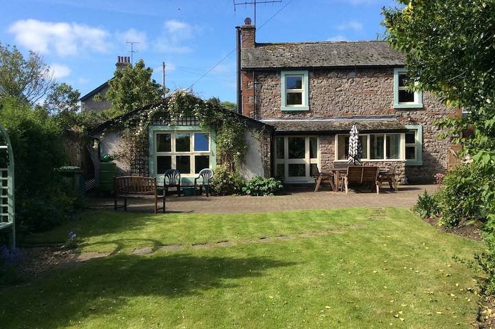 Holiday rental for 6 people, with garden in Penrith