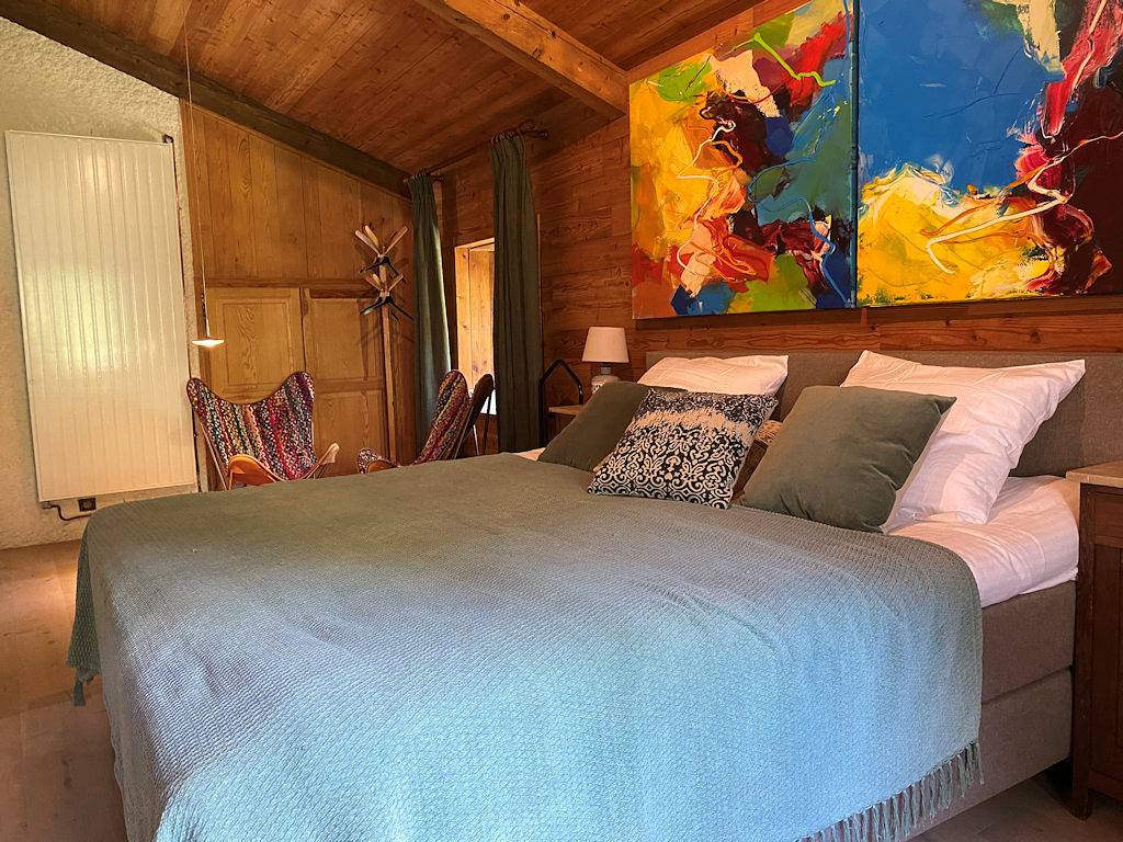 La Vaisse, chambre et table d’hôtes - Suite Forez in Ambert, Parc Naturel Régional Livradois-Forez