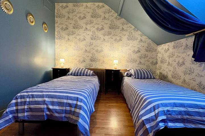 Apartamento entero, Apartment 5 minutes from Decathlon Arena, including secure parking. Free shuttle in Villeneuve-d'Ascq, Lille region