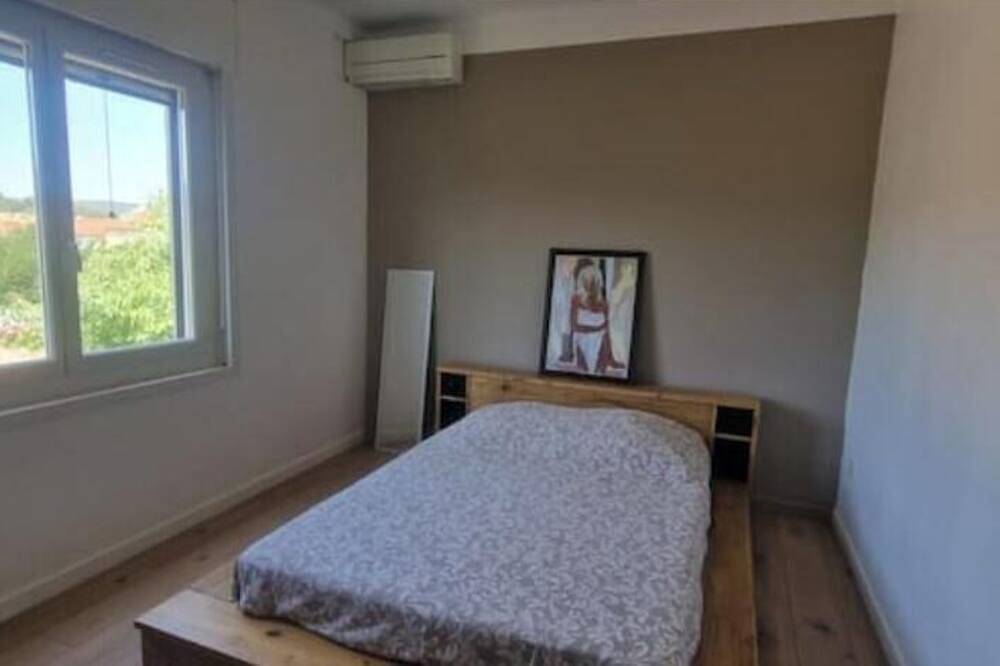 Villa des Sources with Air Conditioning and a Pool in Le Castellet, Mittelmeerküste (Frankreich)