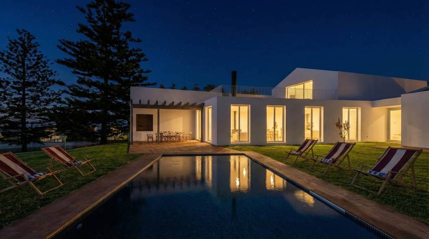 Villa do Mar in Colares, Costa de Lisboa
