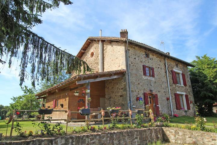 Gîte pour 8 personnes, avec jardin
