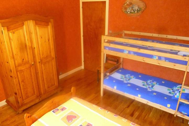 Location de vacances pour 11 personnes, avec jardin ainsi que balcon et sauna à Saint-Michel-de-Maurienne - 2