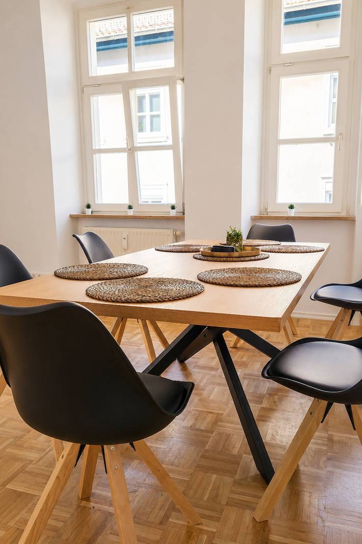Ganze Wohnung, Großzügiges 125m² Apartment im Stadtzentrum von Gera für 8 Gäste in Gera, Ostthüringen