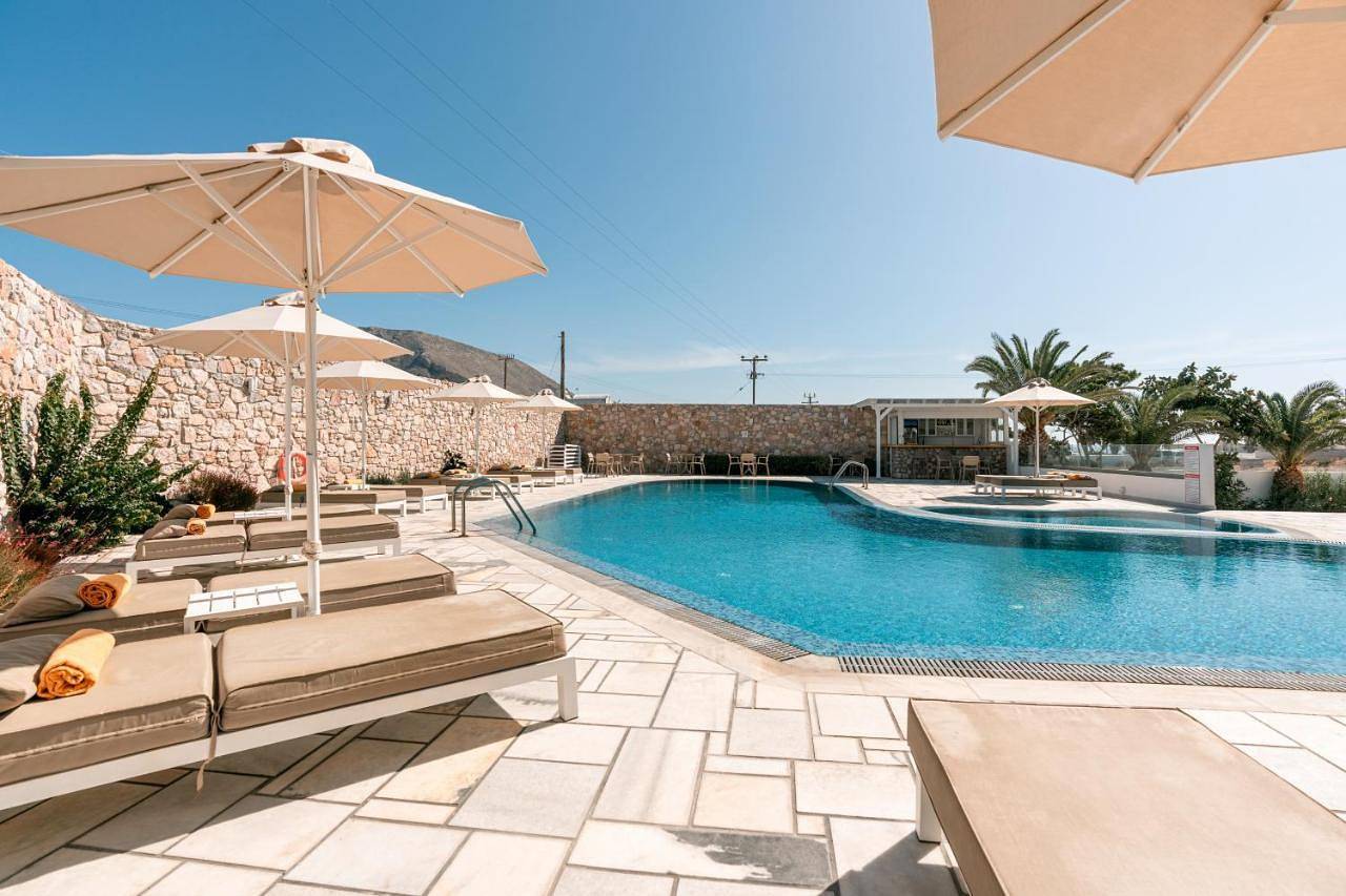 Margarenia in Plage d'Perivolos, Emporio