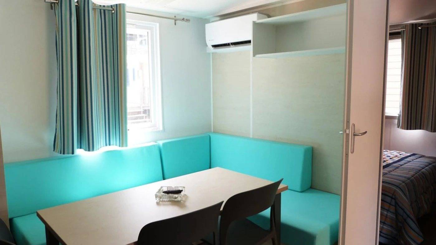 Zecamping 3* 200m plage locatif Tv clim 28m2 6 pers in Hyeres, Parc national Port-Cros