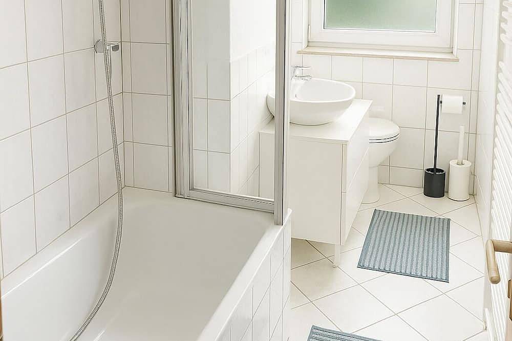 Ganze Wohnung, Monteurzimmer Merseburg Zentrum – 6 Betten in Merseburg, Saale-Unstrut
