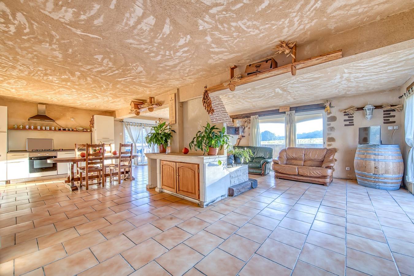 Maison de vacances 'L'Ecurie' avec piscine privée, terrasse privée et Wi-Fi in Guizengeard, Charente