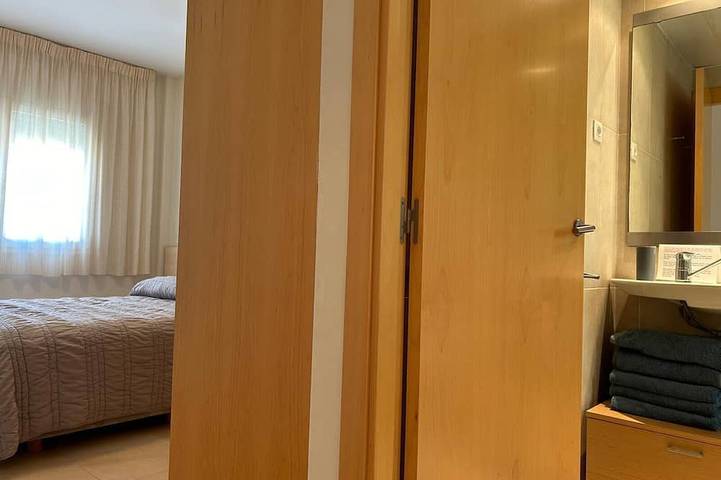 Gîte pour 6 personnes, avec terrasse à Cubelles - 3