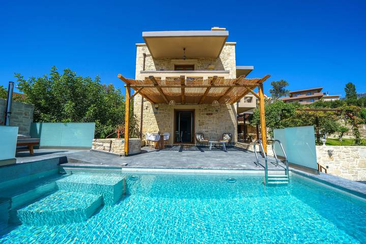 Gîte pour 2 personnes, avec balcon et jardin à Héraklion - 2