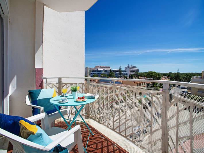 Gîte pour 4 personnes, avec balcon dans Monte Gordo - 2