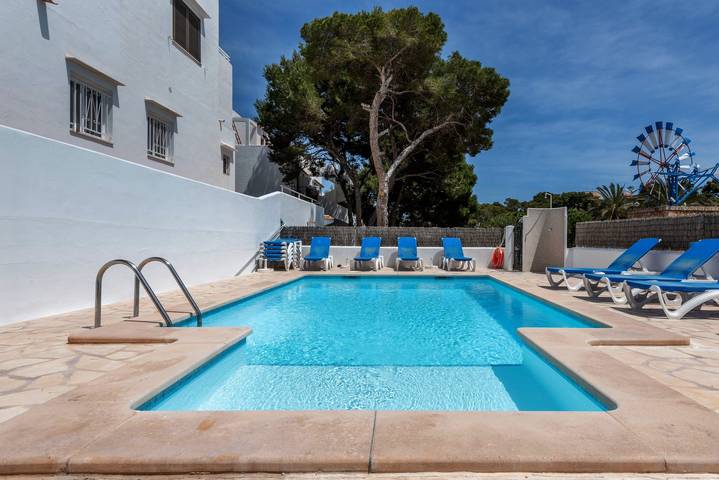 Ferienwohnung für 2 Personen, mit Balkon und Garten in Cala Ferrera - 2