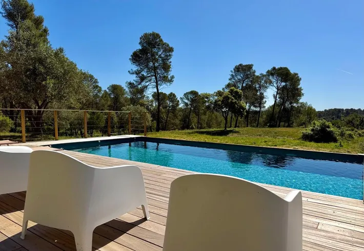 Casa de vacaciones para 13 personas, con vistas además de jardín y piscina - 1
