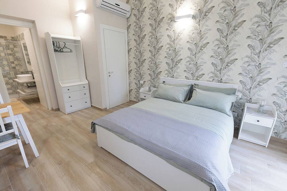 Ganze Wohnung, Diana studio apartment, fully equipped, in a relaxing corner of greenery in Fiumicino, Rom Provinz