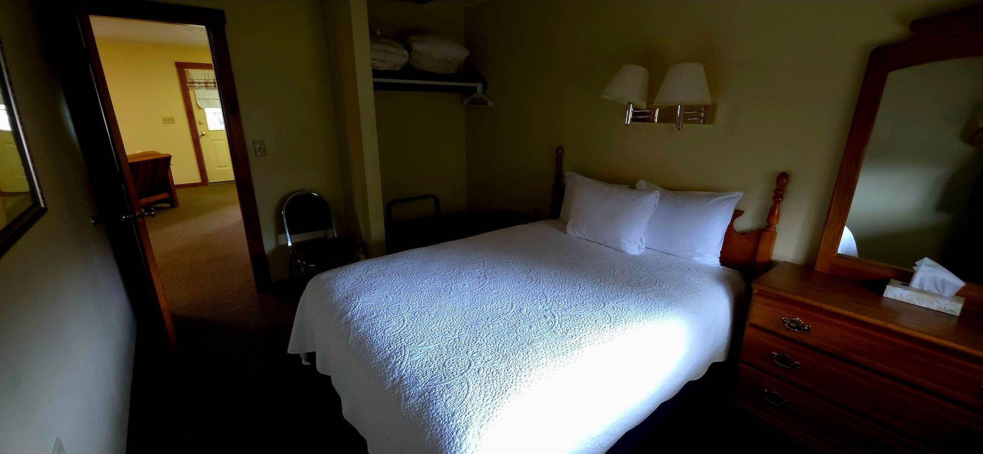 Entire apartment, 2nd Floor Suite in Franklin County (Maine)