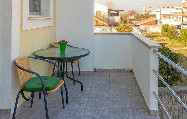 Ferienwohnung für 2 Personen, mit Terrasse in Nin - 4