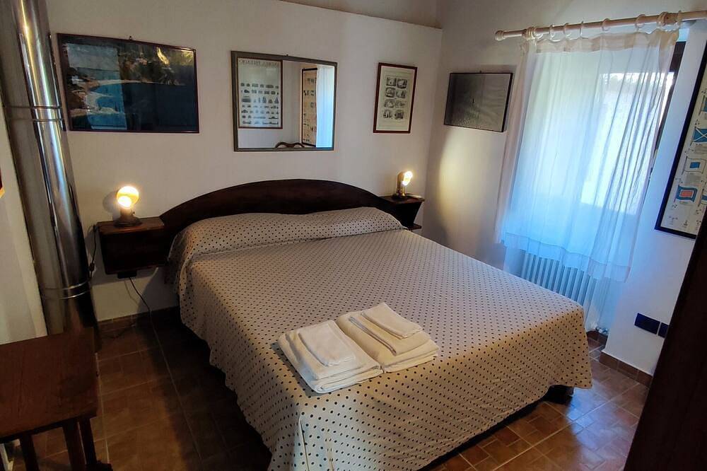 Casetta Procida, with private beach in Capo Vaticano in Faro Capo Vaticano, Vibo Valentia Provinz