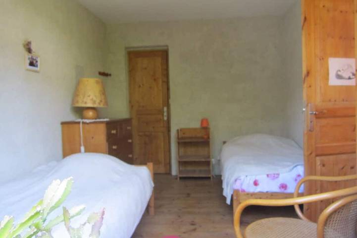 Location de vacances pour 6 personnes, avec jardin à Lancieux - 2