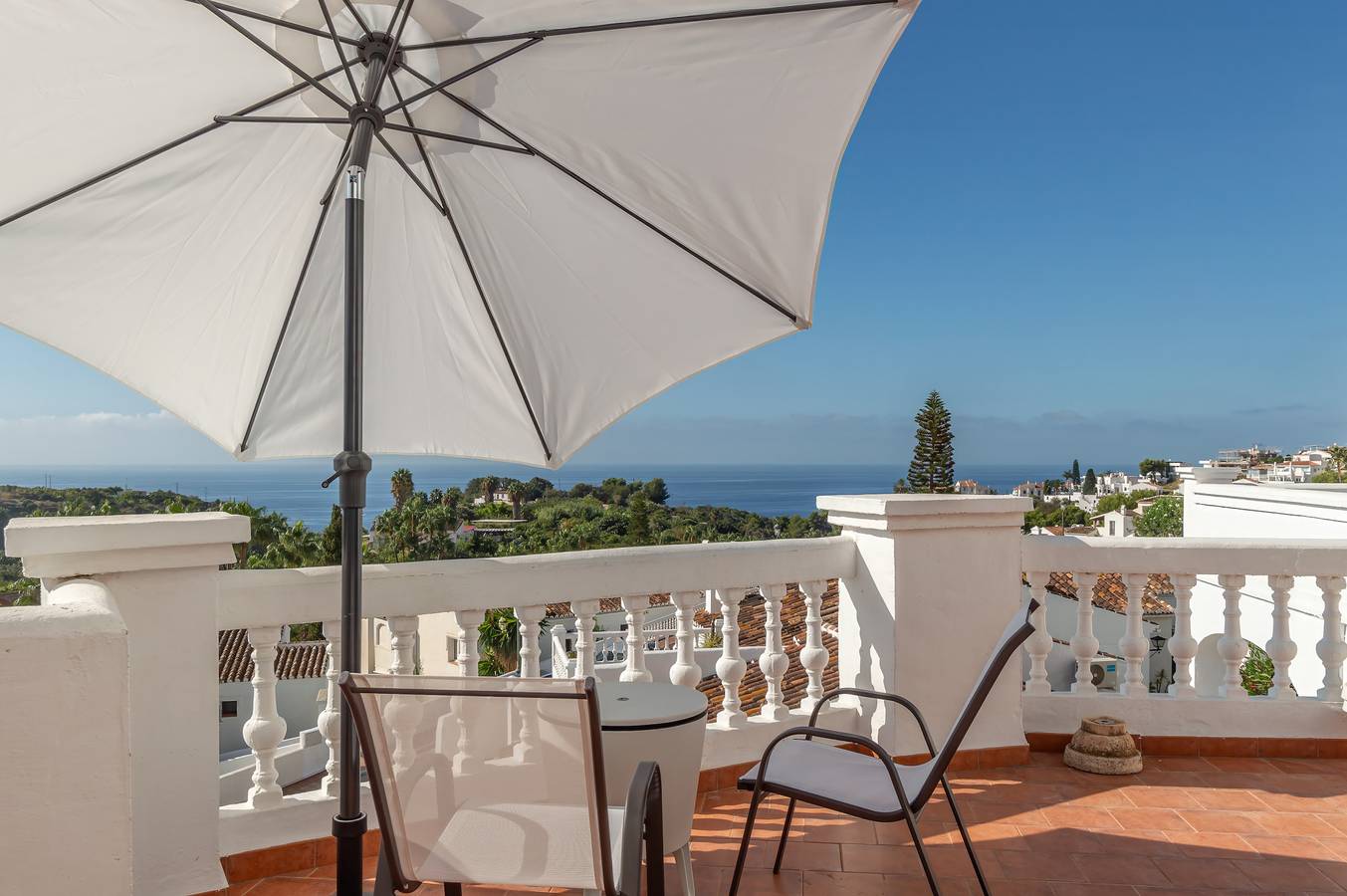 Ganze Wohnung, Tetuan 15 - Oasis Properties in El Capistrano, Costa del Sol