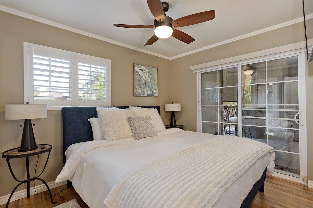 Perfect for Families | 2 Kings+1 Bunk| Outdr Entert. Rm Wfiretbl | Bbq + Yard in Oceanside, San Diego County