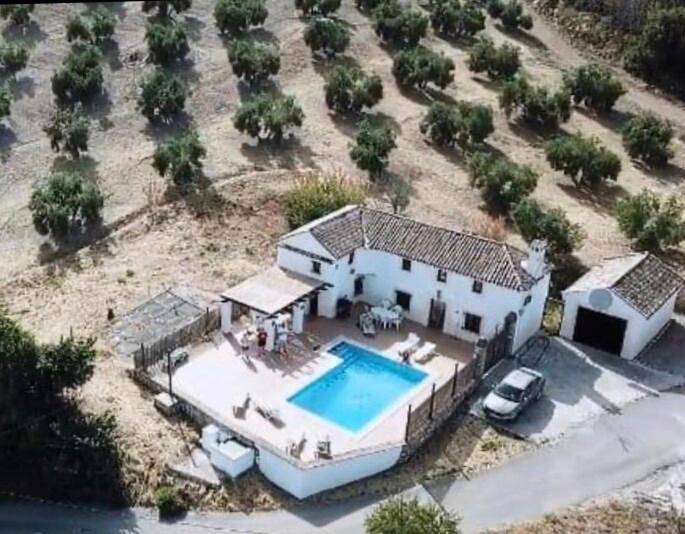Casa rural para 6 personas, con Terraza además de Piscina y Vistas en Valderrubio - 4