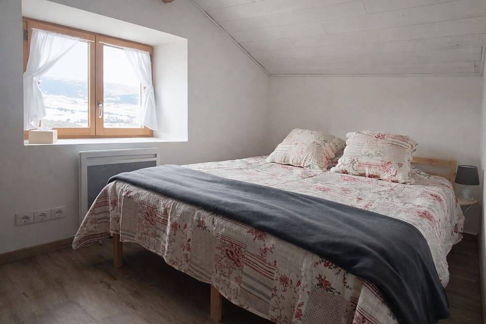 Chalet 8 people- 4 Bedrooms - Magnificent view in Réal, Parc naturel régional des Pyrénées catalanes