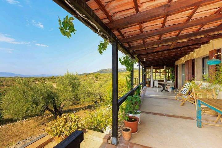 Designed farmhouse with Ebro Delta views in Tortosa, Costa Dorada