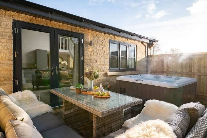 Holiday rental for 6 people, with Hot tub and Garden in Cirencester