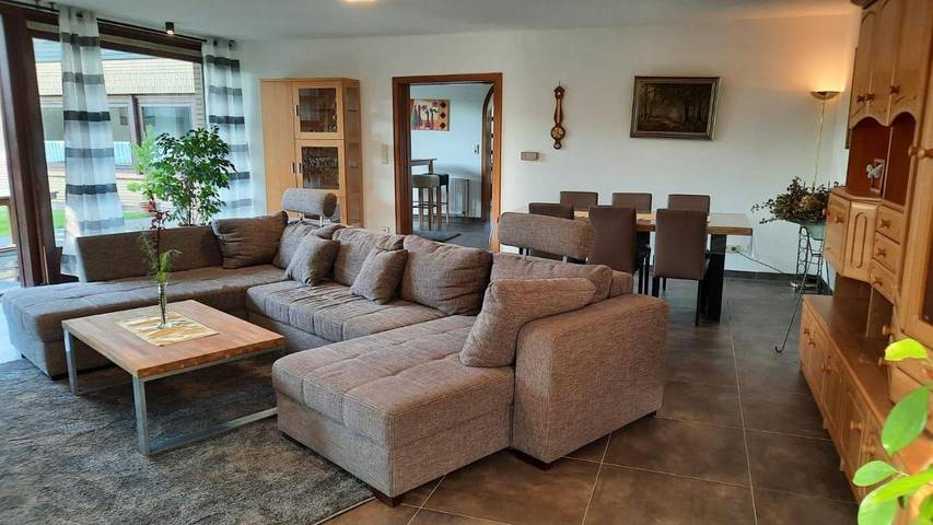 Ferienhaus für 6 Personen, mit Terrasse und Garten sowie Sauna und Ausblick
