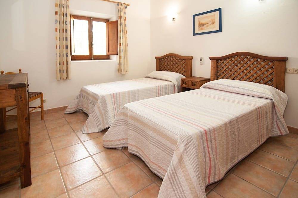 Elegante villa ibicenca con piscina in Sant Antoni de Portmany, Ibiza Oeste