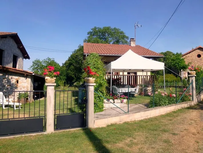 Casa de vacaciones para 3 personas, con jardín y piscina - 1