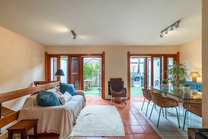 Villa 'Soltroia Beach House' com terraço privado, jardim privado e acesso Wi-Fi in Sol Tróia, Carvalhal