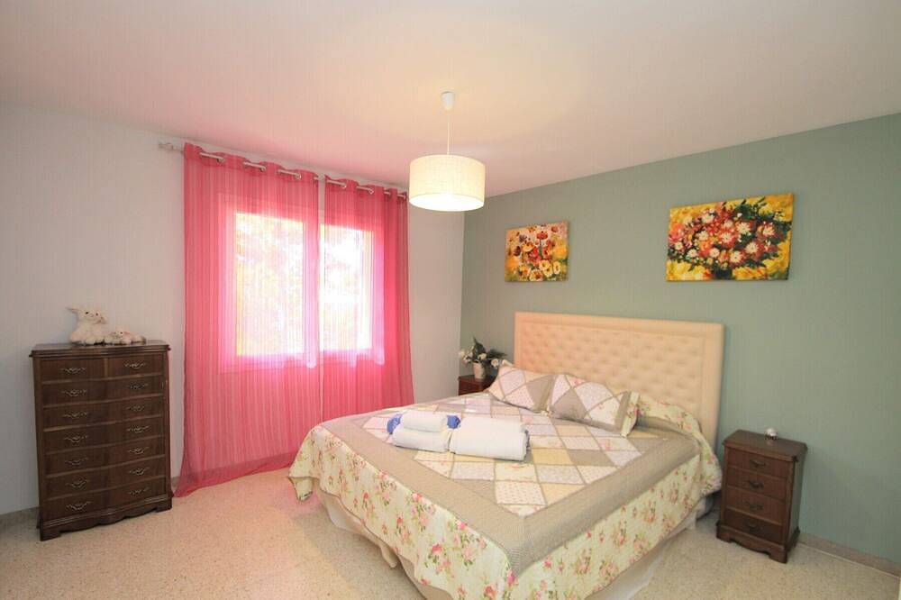 Amelie Villa piscina privada, Bbq y Wifi gratis in Montroig, Costa Dorada