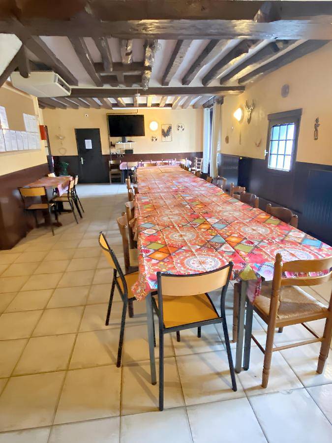 Location de vacances pour 35 personnes, avec terrasse et jardin à Viarmes - 3