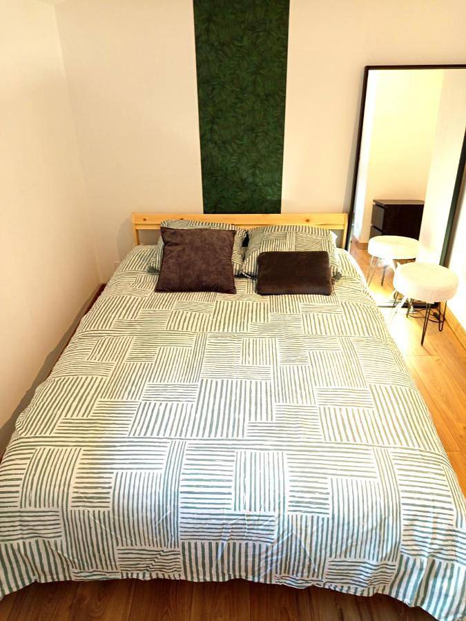 Two-Bedroom House in Bouguenais, Région de Nantes