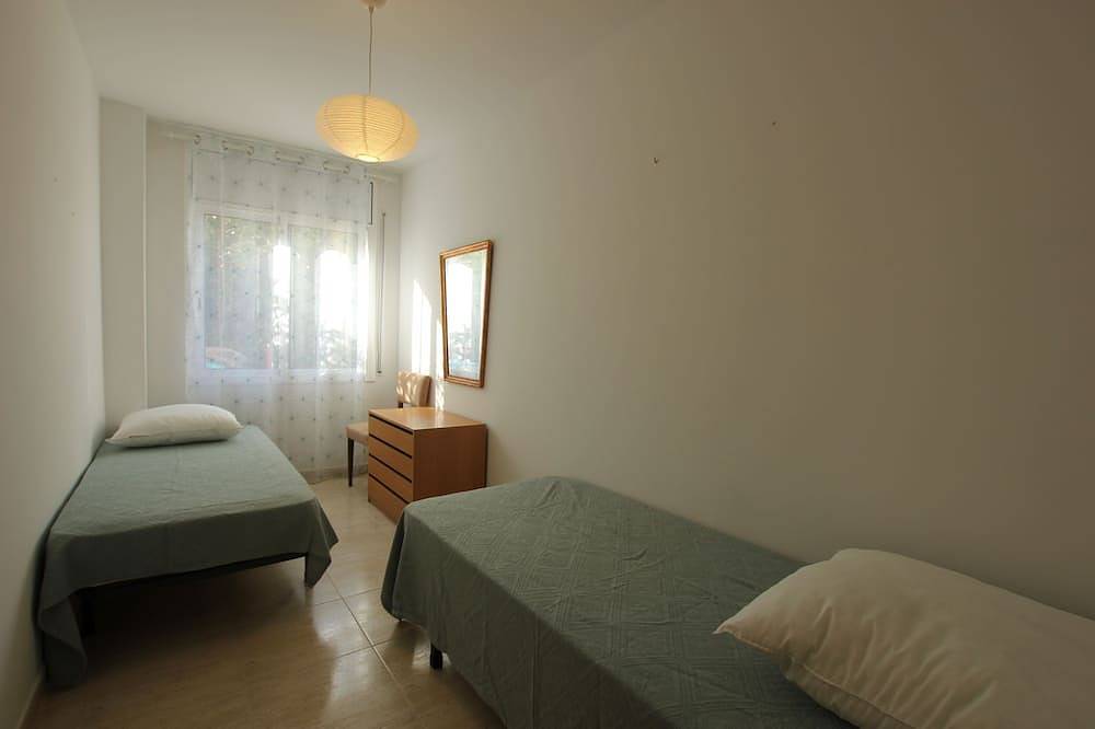 Appartamento intero, Beautiful seaside apartment in quiet neighborhood in Llanca, Upper Empordà