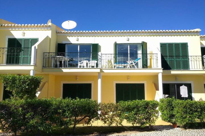 Apartamento de férias para 4 pessoas, com jardim e varanda e ainda piscina - 1