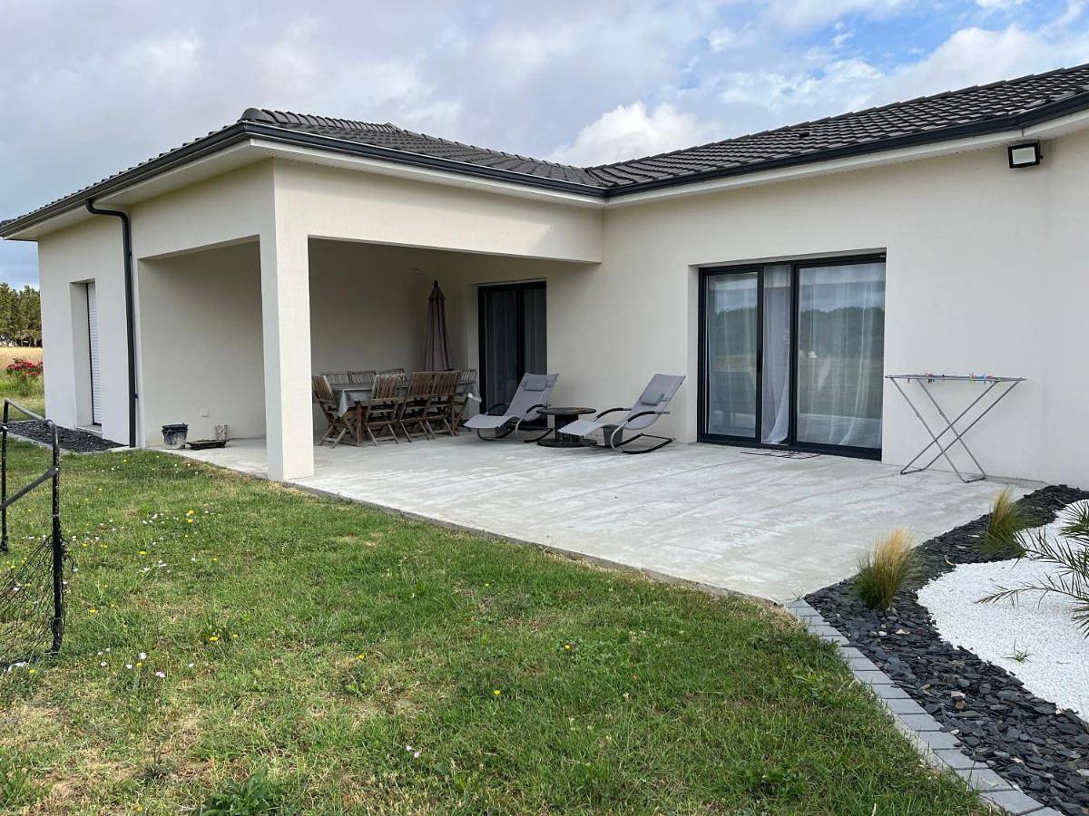 La maison du bonheur in Saint-Pierre-sur-Dropt, Région de Marmande
