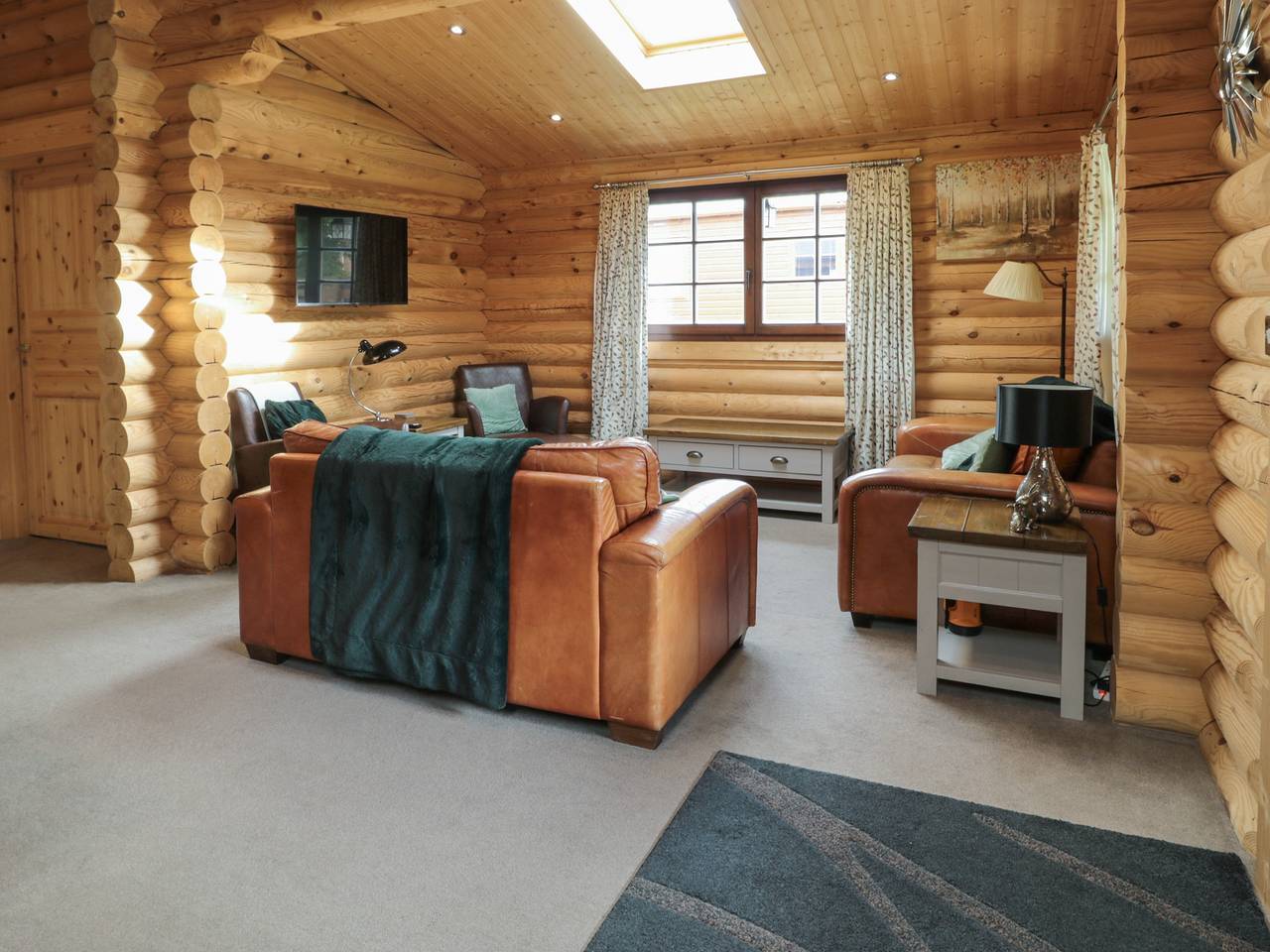Welcome Hjem Log Cabin in Northumberland