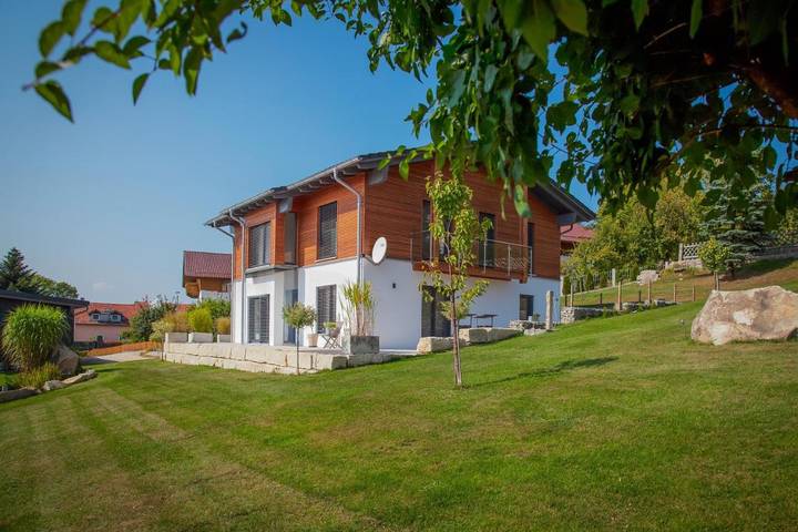 Ferienhaus für 6 Personen, mit Garten und Ausblick, kinderfreundlich in Büchlberg